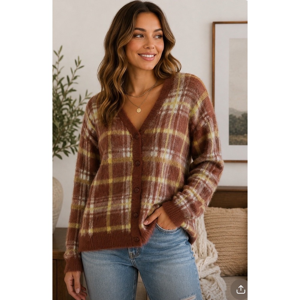 NWT Coney Island Picnic Acorn Plaid Fuzzy Eyelash Knit Cardigan Sweater Brown M